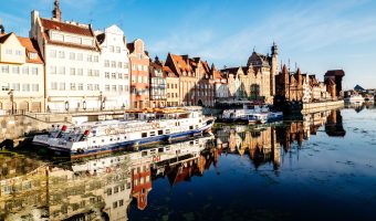 Gdansk sunrise, Photo by Andrea Anastasakis on Unsplash